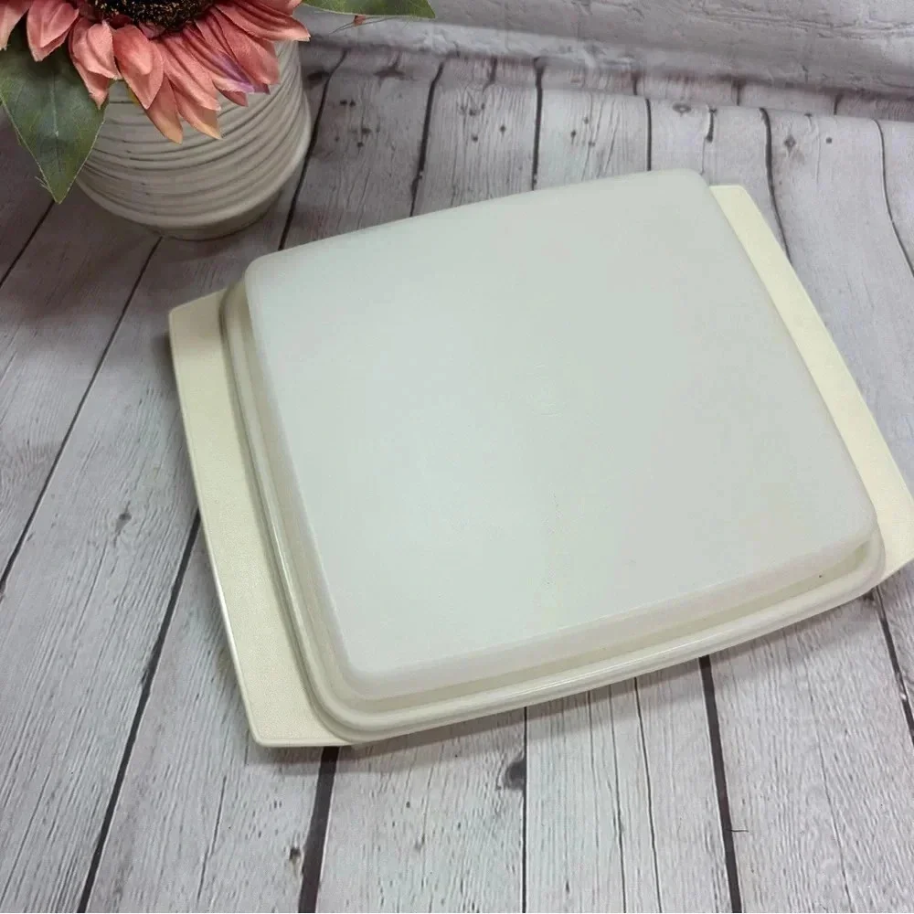 Vintage Tupperware Egg tray almond with white trays